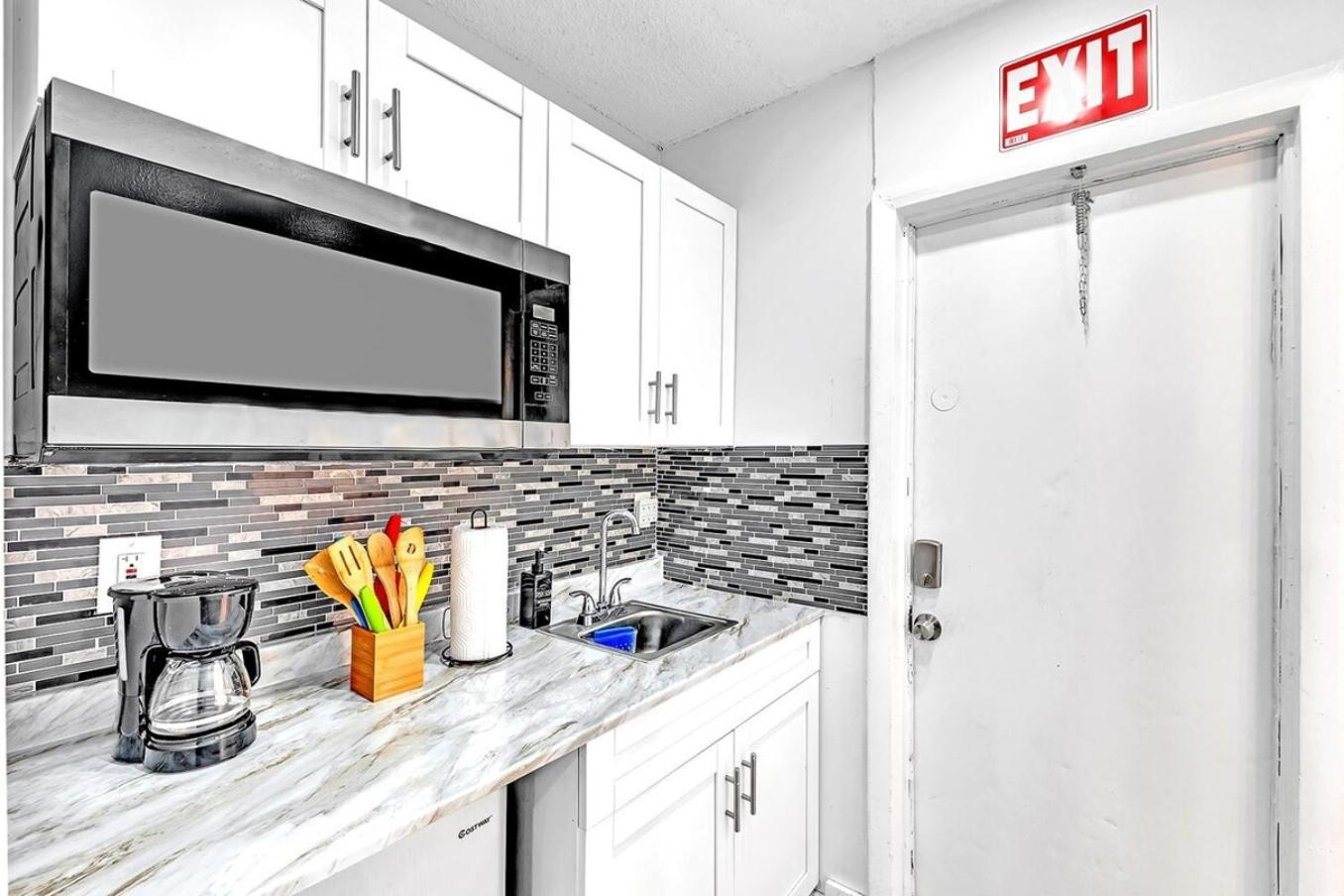 New 2 Bed Studio Close To Beach & Casino Ha04 Χόλιγουντ Εξωτερικό φωτογραφία