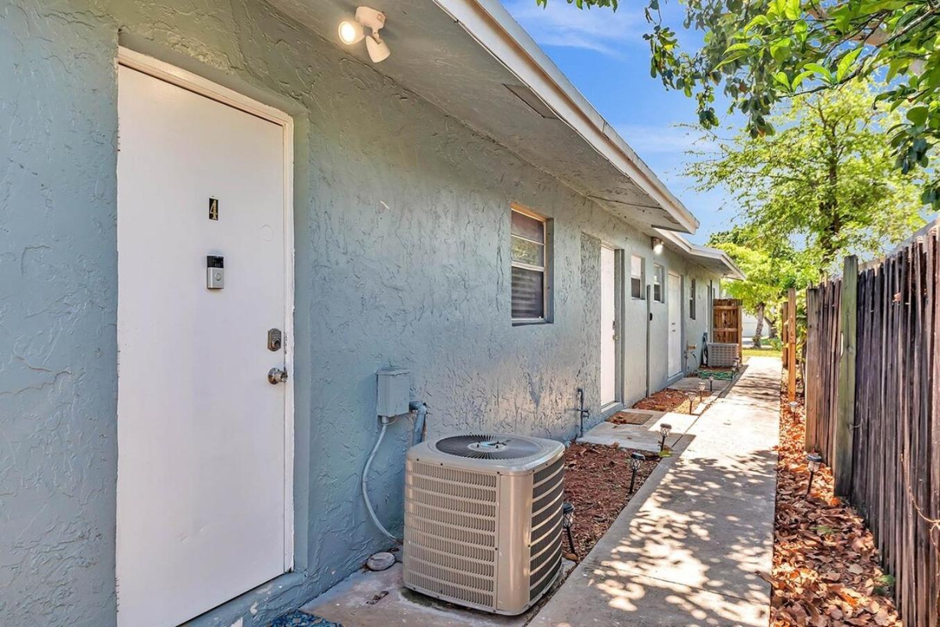 New 2 Bed Studio Close To Beach & Casino Ha04 Χόλιγουντ Εξωτερικό φωτογραφία