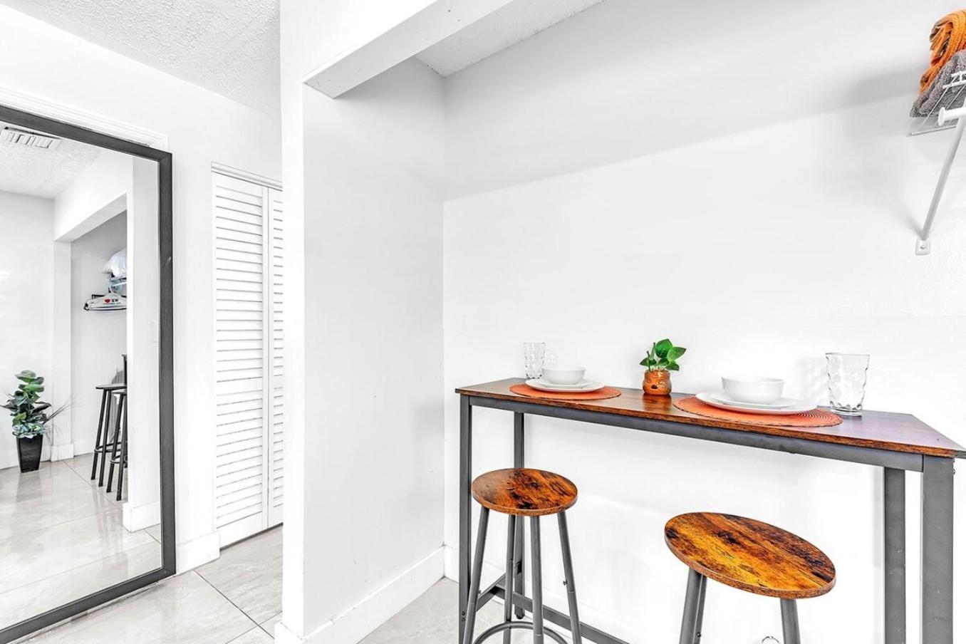 New 2 Bed Studio Close To Beach & Casino Ha04 Χόλιγουντ Εξωτερικό φωτογραφία